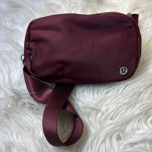 LULULEMON Everywhere Belt Bag